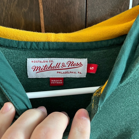 Green Bay Packers T-shirt hoodie retro - Picture 2 of 4